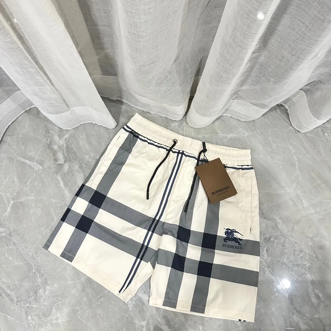 V 2310# Burberry Classic 🈚️ ps📷📷 Classic ， Same Style， 、 ， ！ ， ， ， ， ， ， ， 、 、 ， ， ， 、 、 ， ， 。 ： White Navy Blue Size：M-XXXL